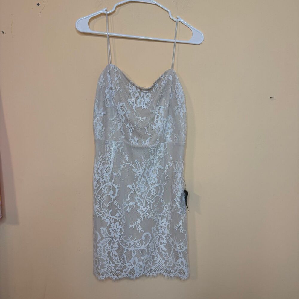 NWT Lulus white floral lace mini dress nude lining and size large